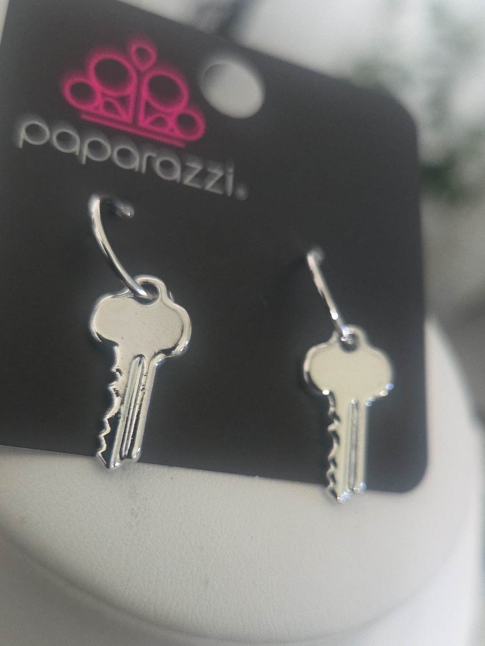 Paparazzi The Key To Everything Silver Hoop Earrings NWT